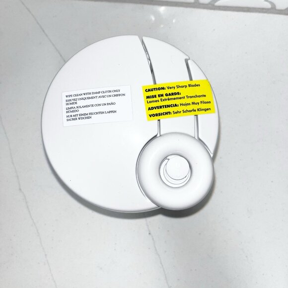 PAMPERED CHEF Manual Mini Food Processor #2581 with Storage Lid New in Box - Picture 5 of 8